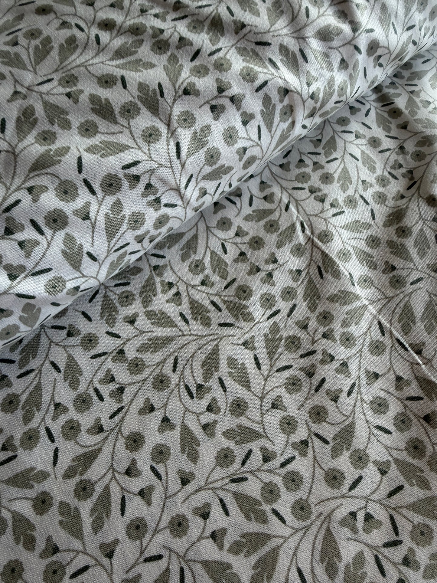 Tissu Popeline imprimé feuillages - vet OEKO-TEX® – Coupon de 50 cm