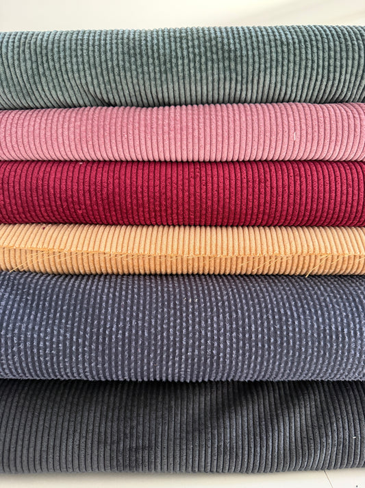 Tissu Velours Bleu Marine – Coupon de 50 cm