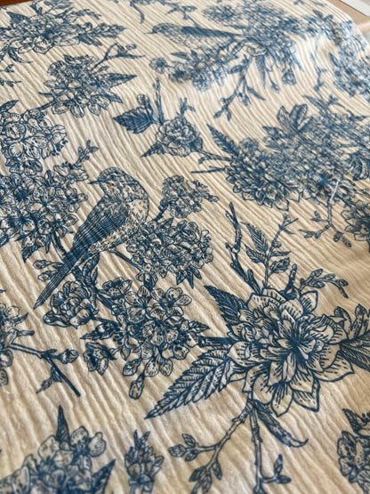 Tissu Gaze Motif Oiseau Bleu – 100% Coton Oeko-Tex – Coupon de 50 cm - Môme - Petits Patrons
