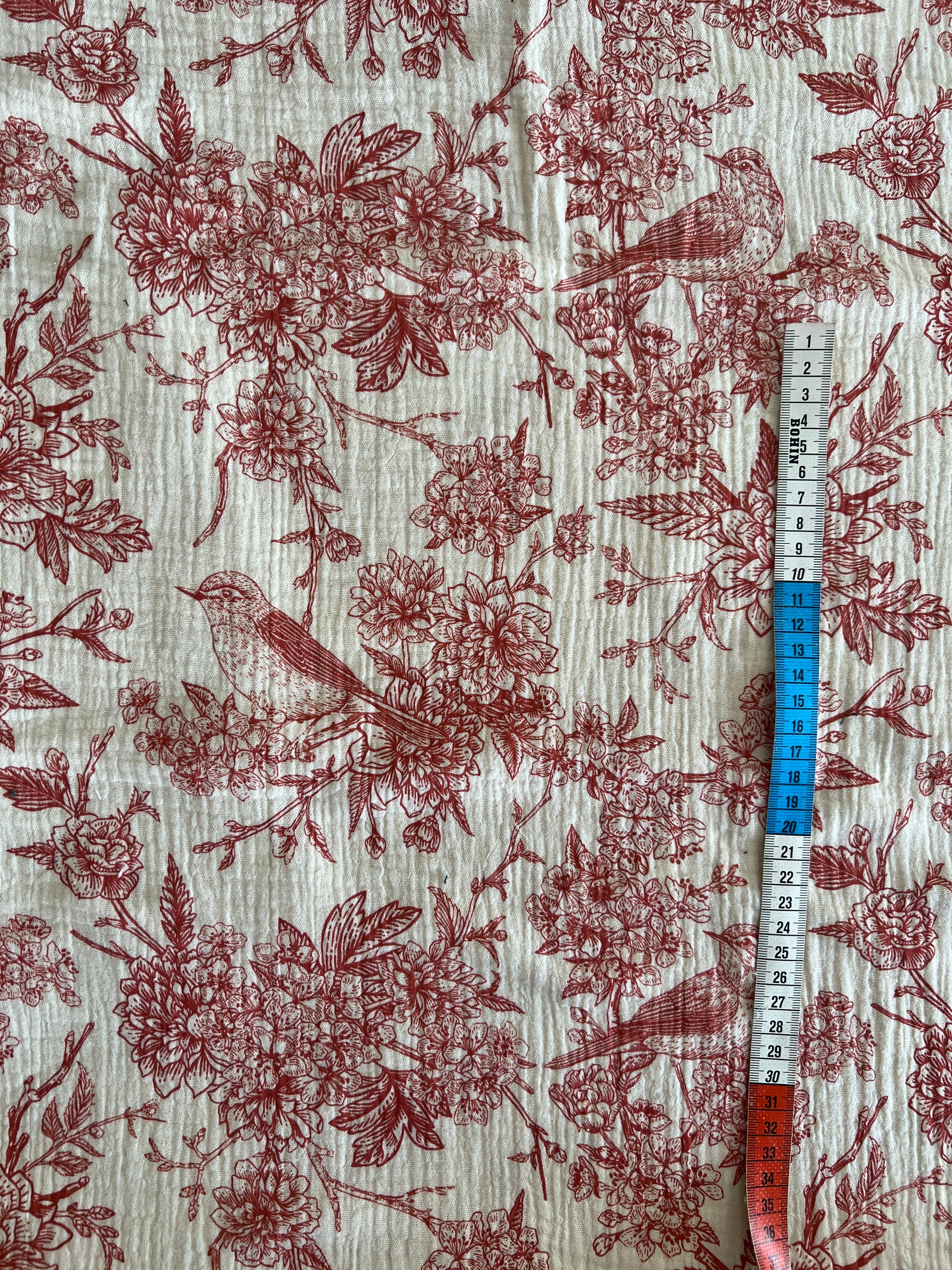 Tissu Gaze Motif Oiseau Rouge – 100% Coton Oeko-Tex – Coupon de 50 cm - Môme - Petits Patrons