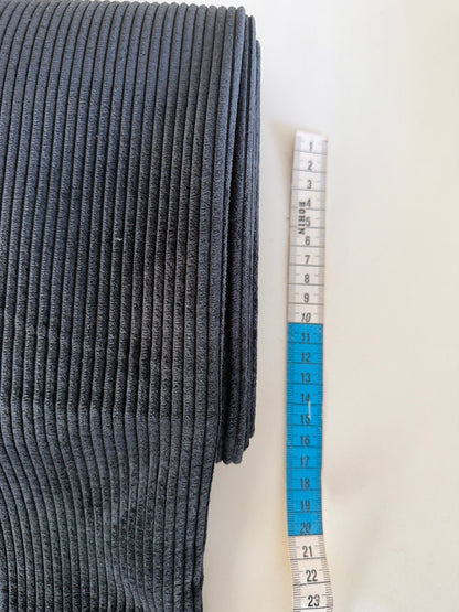 Tissu Velours Noir – Coupon de 50 cm