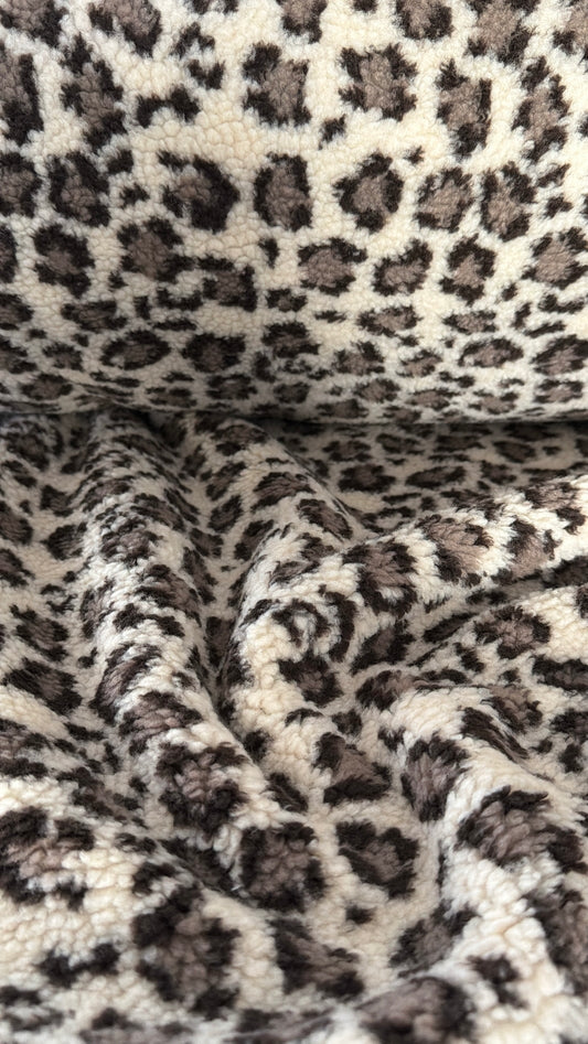 Tissu Sherpa Léopard OEKO-TEX® – Coupon de 50 cm - Môme - Petits Patrons